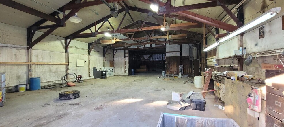 More Photos Of 9072 County Road BB, Plainfield Warehouse For Sale