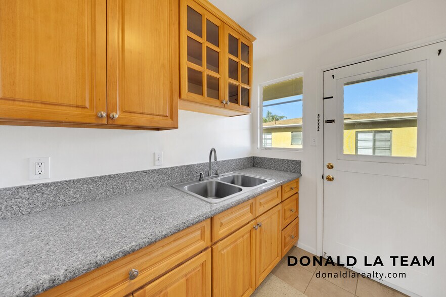 More Photos Of 1515 W Commonwealth Ave, Alhambra Apartments For Sale