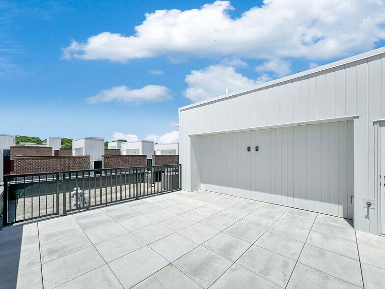 More Photos Of 1200 Keosauqua Way, Des Moines Apartments For Sale