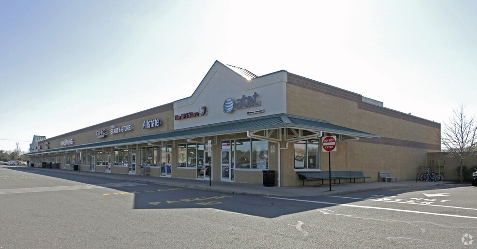 More Photos Of 2433-2443 State Route 34, Manasquan General Retail For Lease