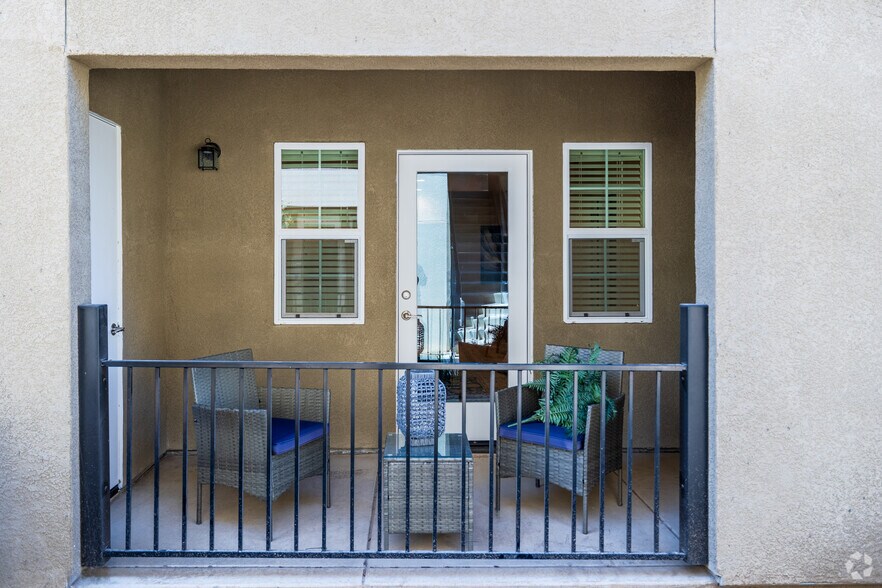 More Photos Of 2531 W Rumble Rd, Modesto Apartments For Sale