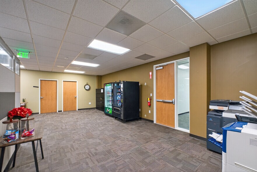 More Photos Of 196 S Fir St, Ventura Office For Lease