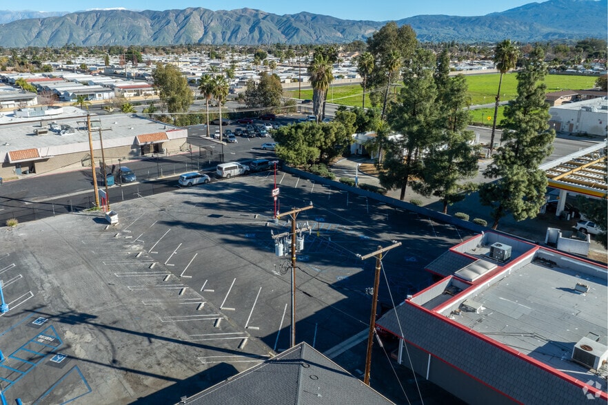 More Photos Of 1760 W Florida Ave, Hemet Freestanding For Lease