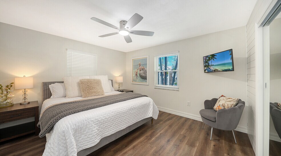 More Photos Of 5610 AVENIDA DEL MARE, Sarasota Specialty For Sale