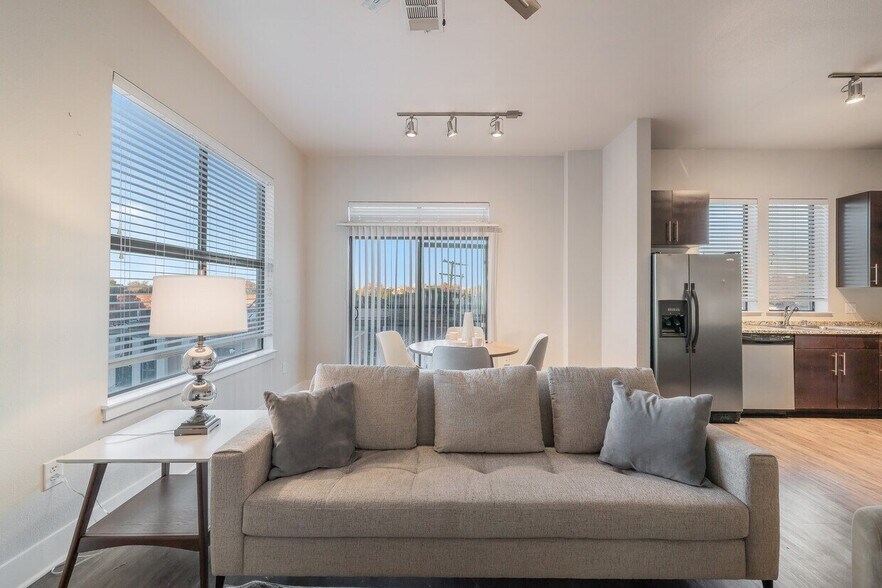 More Photos Of 4123 Cedar Springs Rd, Dallas Apartments For Lease