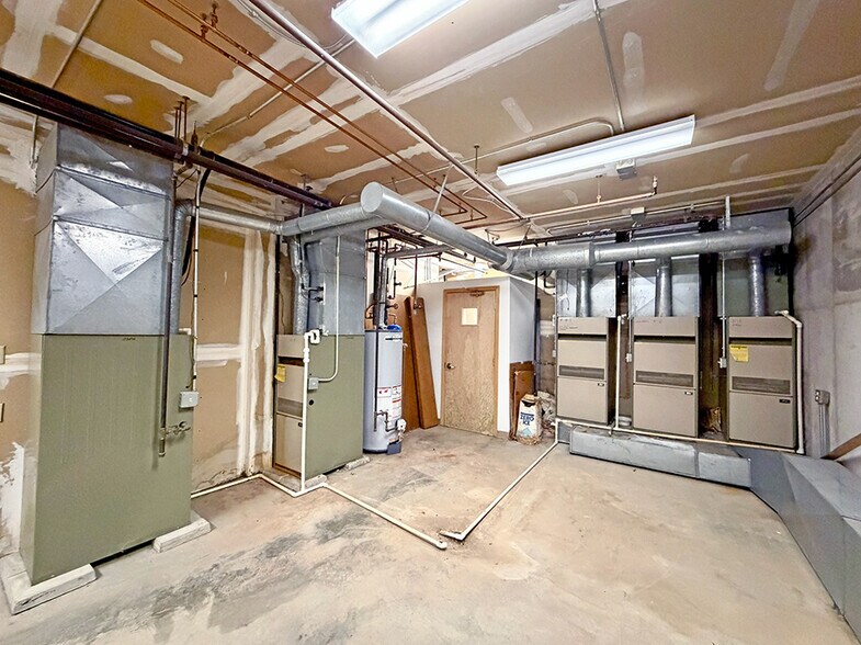 More Photos Of 531 Vandalia St, Collinsville Office For Sale