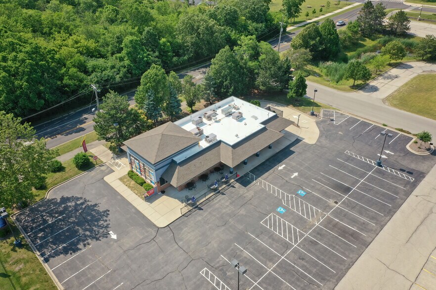 More Photos Of 1440 Grand Ave, Lindenhurst Restaurant For Sale