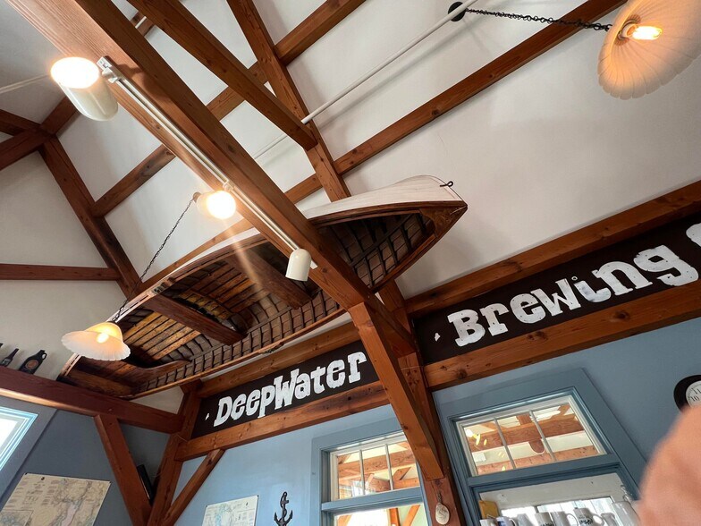 More Photos Of 33 Tenney Hl, Blue Hill Restaurant For Sale