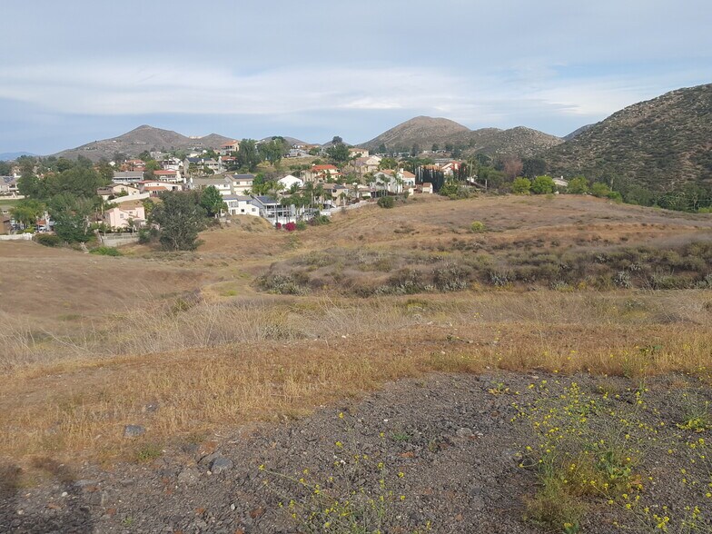 More Photos Of Cottonwood Canyon Road, Canyon Lake Land For Sale