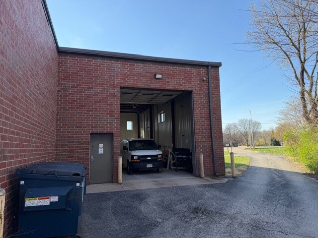 More Photos Of 24760 W Eames St, Channahon Light Manufacturing For Lease