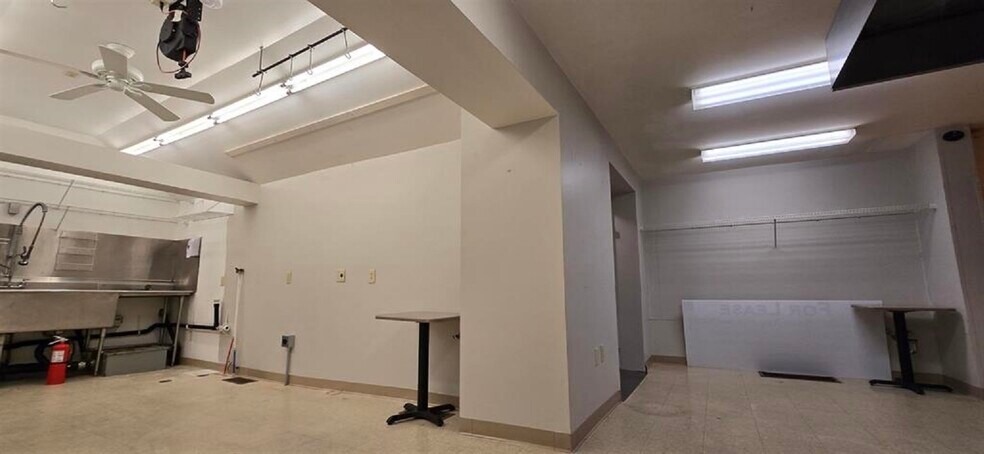 More Photos Of 31 Central Square, Troy Storefront Retail Residential For Lease