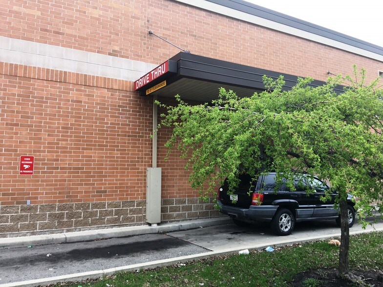 More Photos Of 2826 N Dr Martin Luther King Jr Dr, Milwaukee Drugstore For Lease