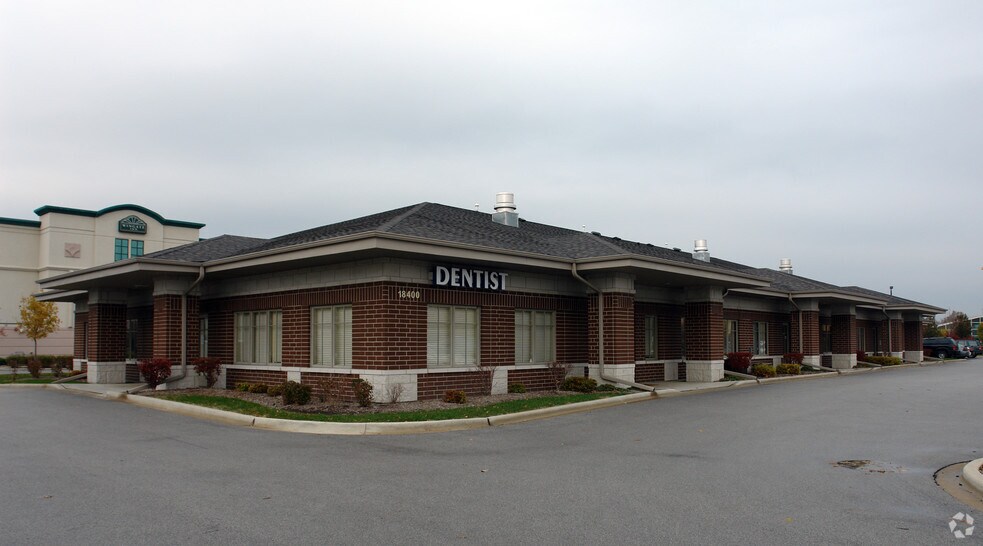 More Photos Of 18400 Maple Creek Dr, Tinley Park Medical For Sale