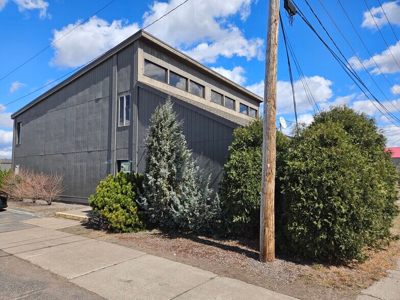 More Photos Of 30 8th St N, Cloquet Office For Sale