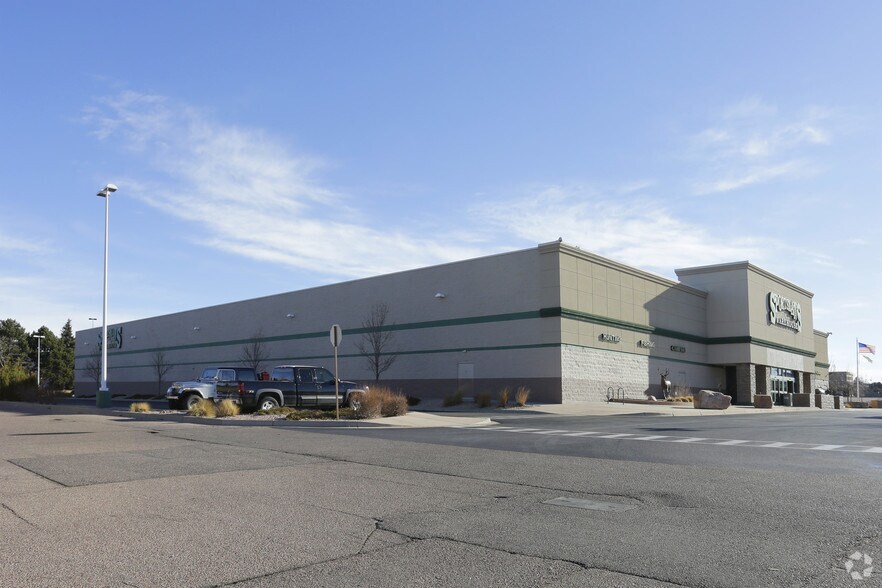 More Photos Of 555 N Chelton Rd, Colorado Springs Freestanding For Lease
