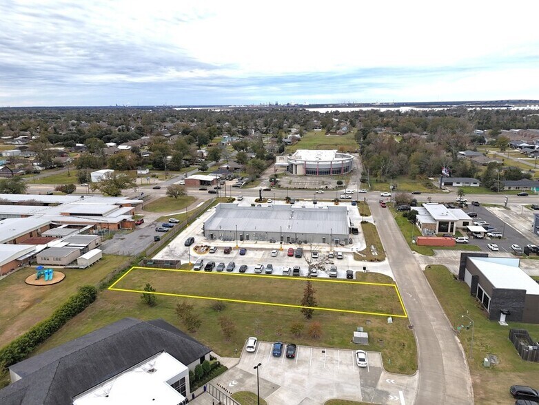 Primary Photo Of Wolf Circle, Lake Charles Land For Sale