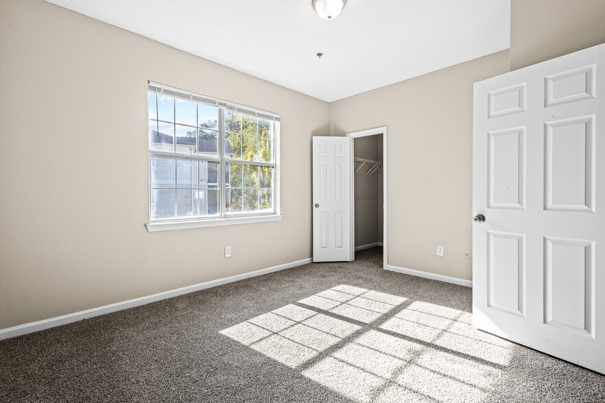 More Photos Of 6595 Mount Zion Blvd, Morrow Apartments For Sale