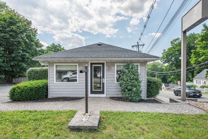 Primary Photo Of 113 Parsippany Rd, Parsippany Office For Lease