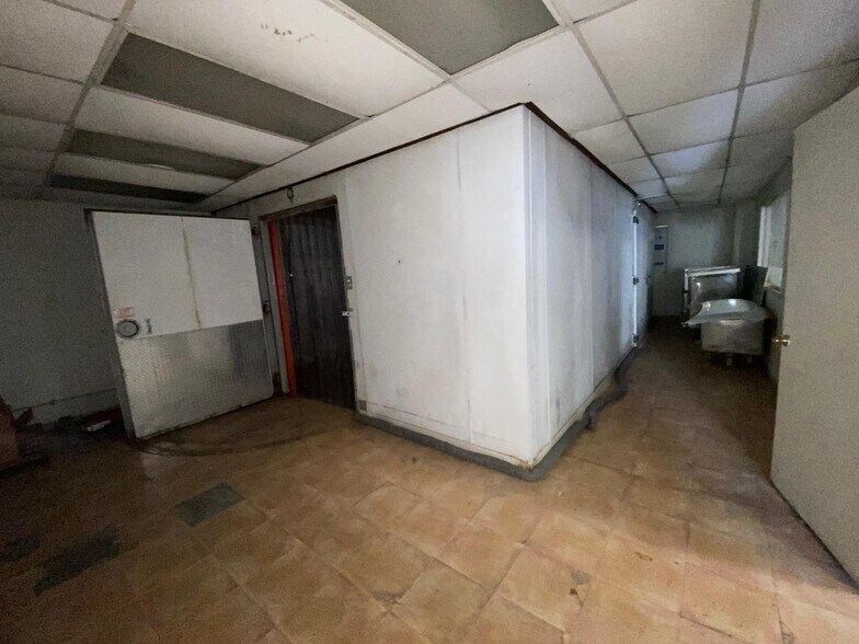 More Photos Of 7131 Harrisburg Blvd, Houston Land For Sale