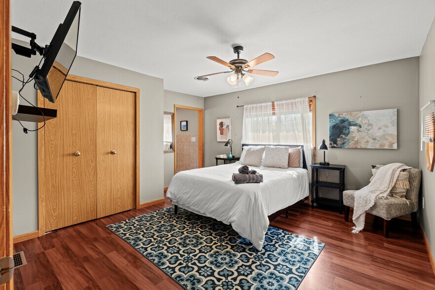 More Photos Of 327 S Miller Rd, Fairlawn Assisted Living For Sale