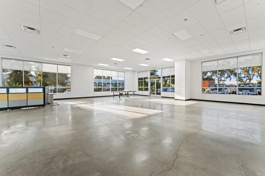 More Photos Of 1635 Cebrian St, West Sacramento General Retail For Sale