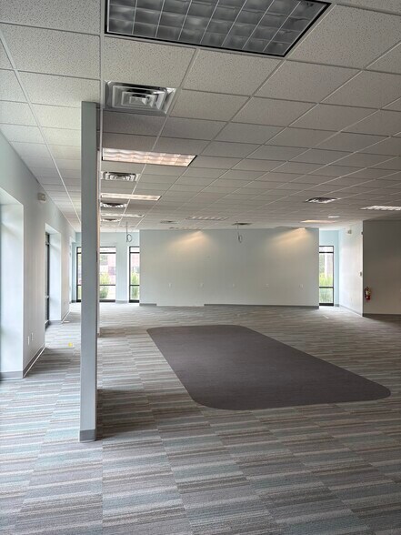 More Photos Of 730 Madison Ave, Fort Atkinson General Retail For Lease