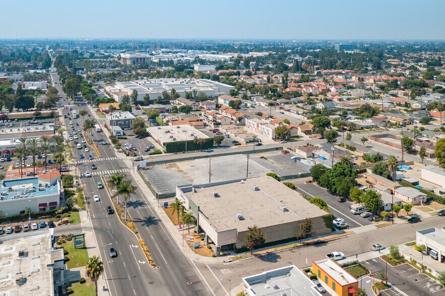 More Photos Of 11727-11729 South St, Artesia General Retail For Sale