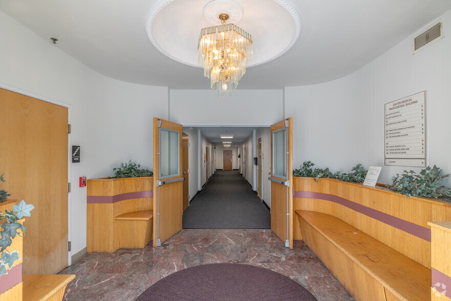 More Photos Of 6 Hearthstone Ct, Reading Medical For Lease