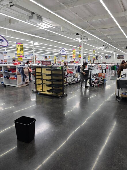 More Photos Of 2152 Monterey Hwy, San Jose Supermarket For Lease