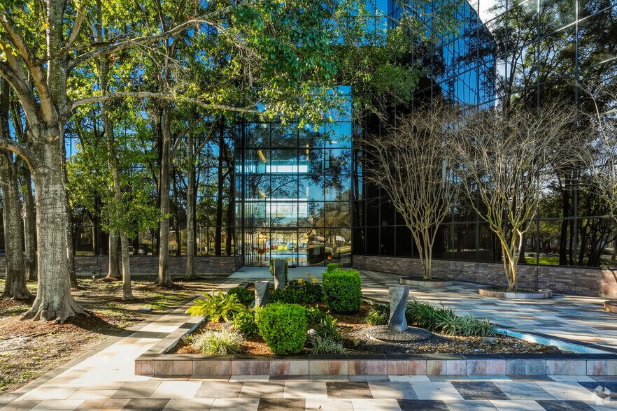 More Photos Of 3200 Wilcrest Dr, Houston Office For Lease