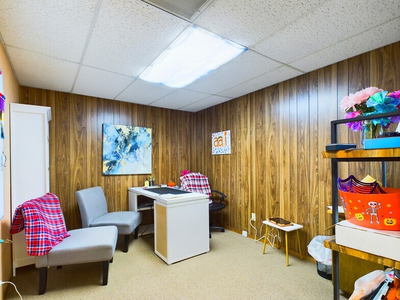 More Photos Of 4456 Manzanita Ave, Clearlake Storefront Retail Office For Sale