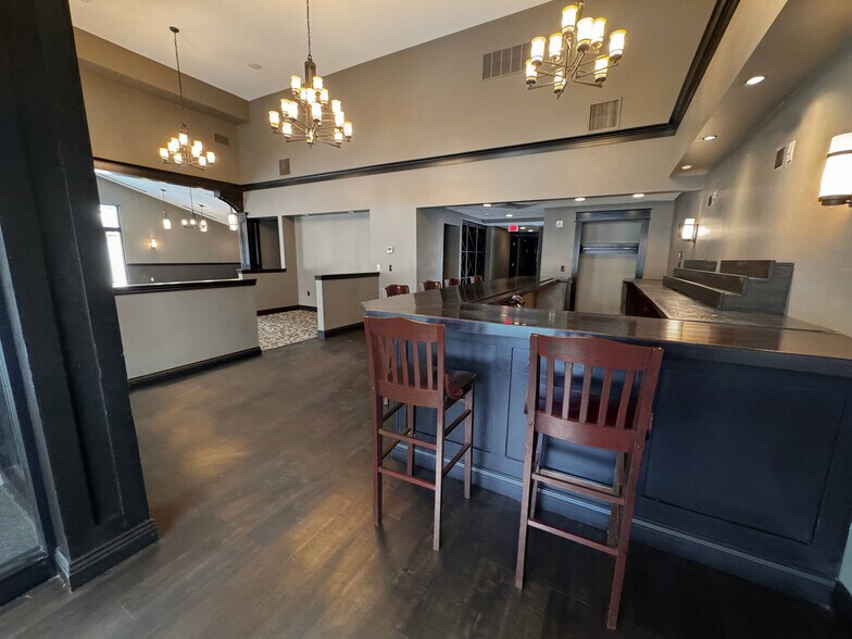More Photos Of 6011 Main St, Buffalo Freestanding For Sale