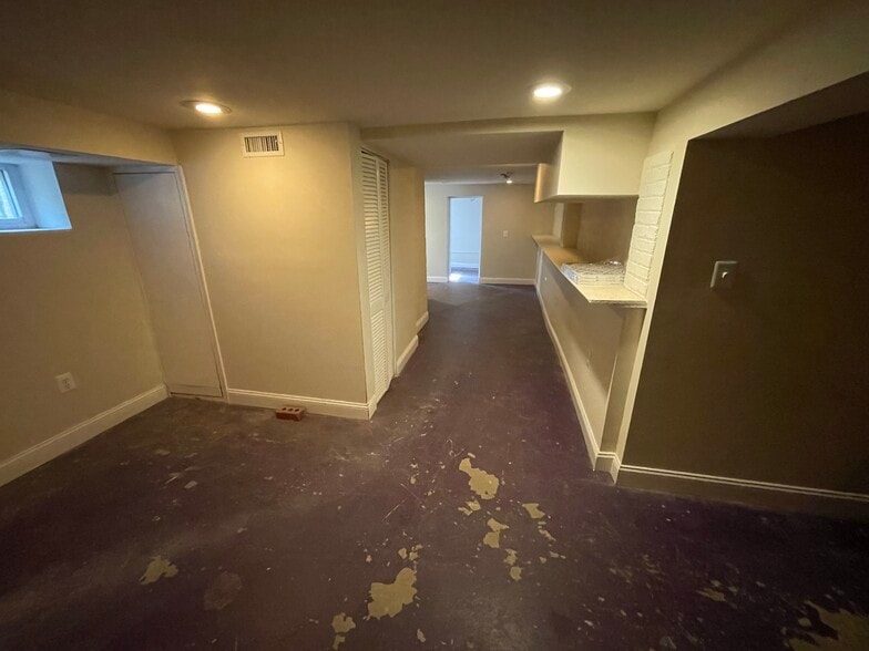 More Photos Of 3938 Benning Rd NE, Washington Office Residential For Sale