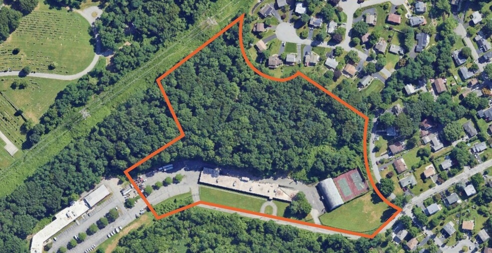 More Photos Of 99 Wall St, Valhalla Manufacturing For Sale