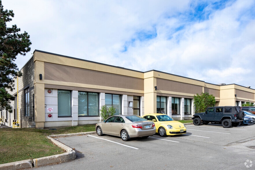 More Photos Of 1495 Bonhill Rd, Mississauga Warehouse For Lease