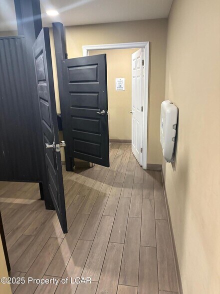 More Photos Of 90 E Union St, Wilkes-Barre Light Distribution For Lease