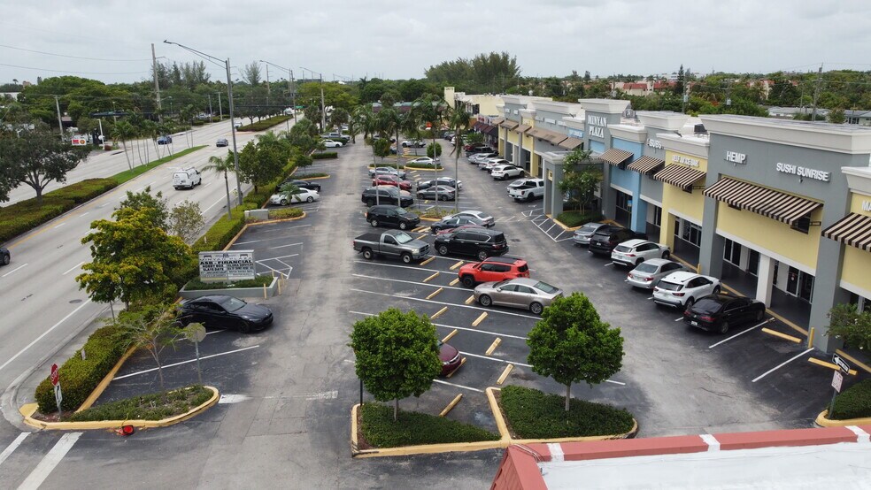 More Photos Of 2520-2650 N University Dr, Sunrise Unknown For Lease