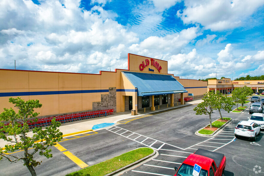 More Photos Of 10017-10057 E Adamo Dr, Tampa Unknown For Lease