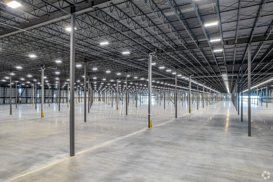 More Photos Of 10725 Louis St. Laurent Av, Milton Unknown For Lease