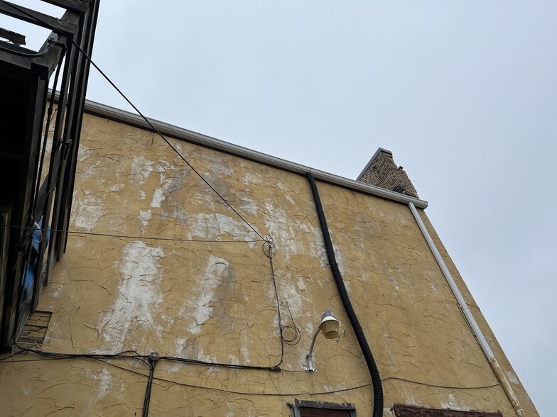 More Photos Of 2 Tayco St, Menasha Multifamily For Sale