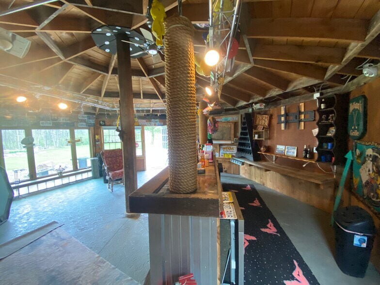 More Photos Of 118-128 Orangeville Rd, Greenville Hospitality For Sale