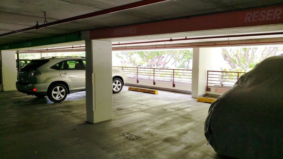 More Photos Of 725 Kapiolani Blvd, Honolulu Office For Sale