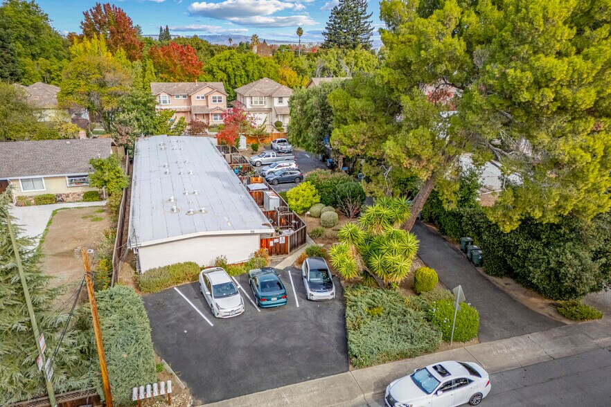 More Photos Of 310 Gladys Ave, Mountain View Apartments For Sale