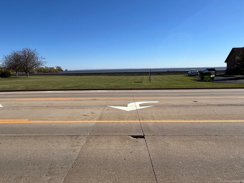 More Photos Of S Main St @ 17th Ave, Oshkosh Land For Sale