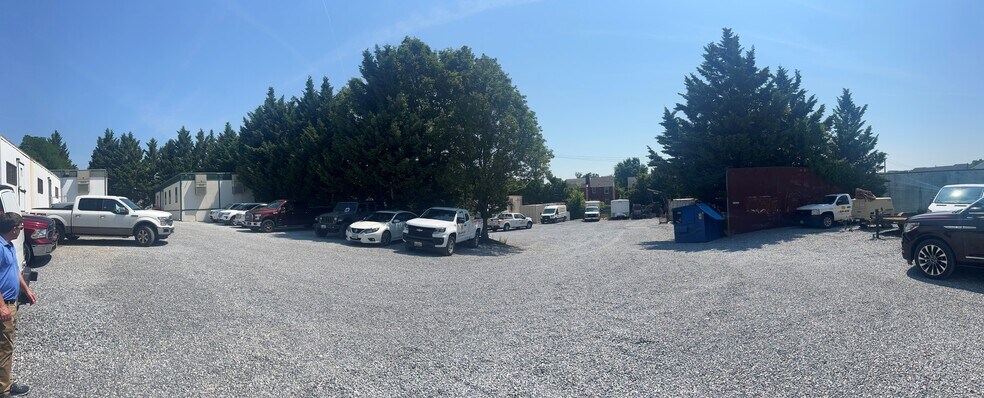 More Photos Of 600 Gallatin St NE, Washington Warehouse For Sale