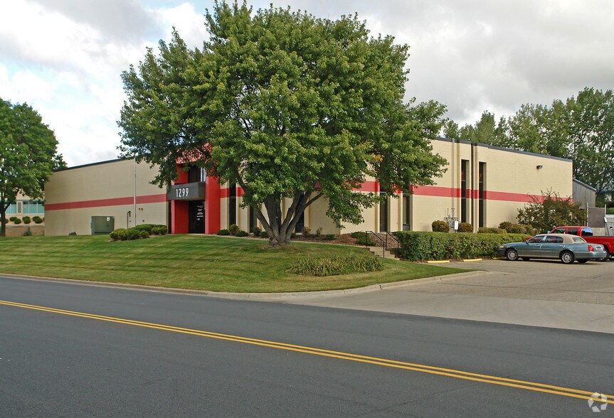 More Photos Of 1299 Eagan Industrial Rd, Eagan Warehouse For Sale