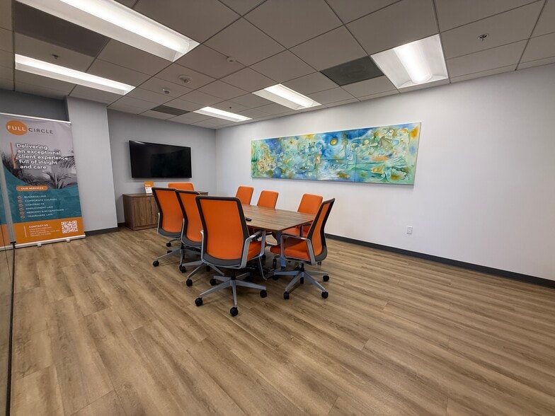 More Photos Of 425 E Colorado St, Glendale Office For Lease