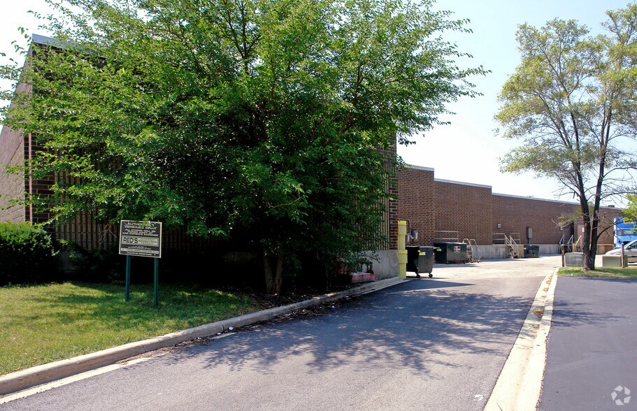 More Photos Of 1225 Carnegie St, Rolling Meadows Warehouse For Lease