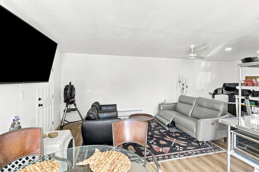 More Photos Of 10095 Monterey Rd, Gilroy Industrial For Sale