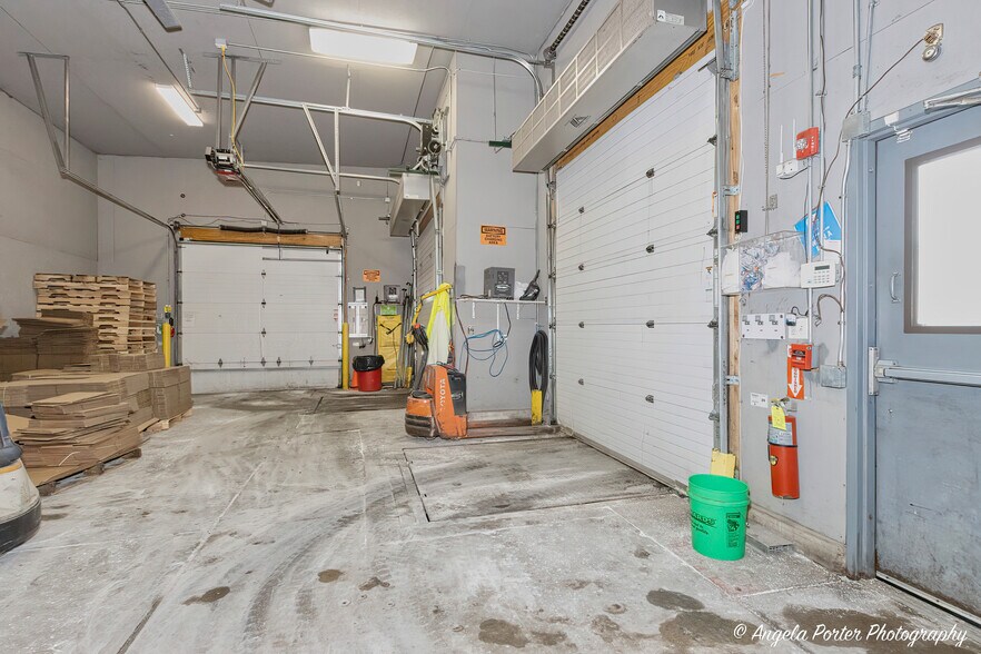 More Photos Of 947 Carney Ct, Antioch Industrial For Sale